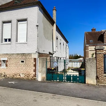 Les Apparts Du Pont Vert - Lit Double - Wifi - Tout Inclus - 3 * Troyes